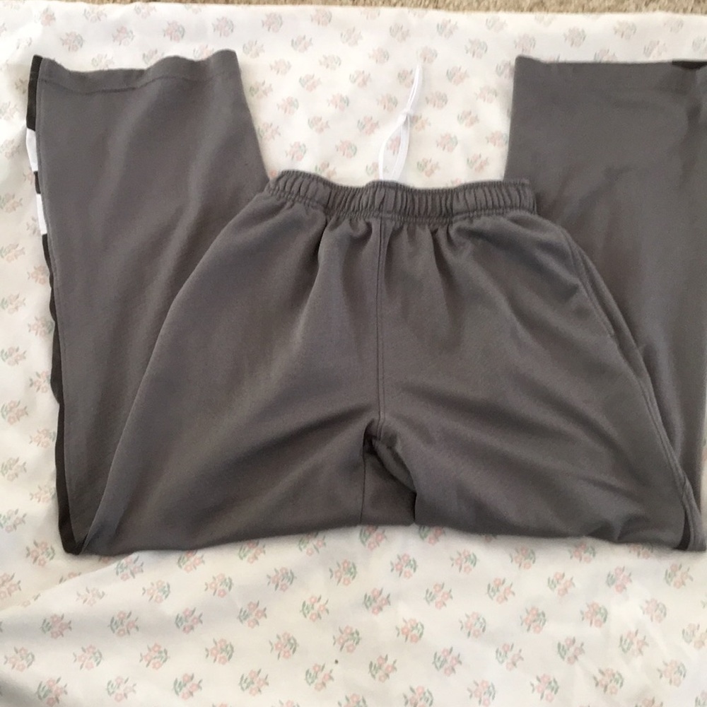 Athletic pants